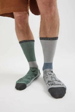 Sombrero Y Diadema-E9 Odd Rocks Single Variant